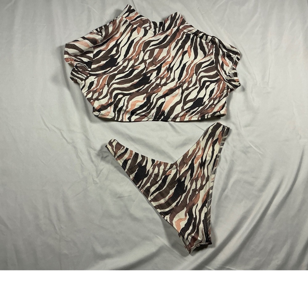 Frankies Bikinis Zebra Print 2 Piece Swimsuit Set Short Sleeve Crop Top Medium - Picture 7 of 7